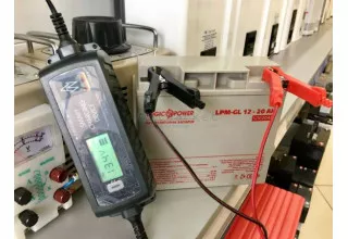 Види зарядних пристроїв для автомобільних акумуляторів