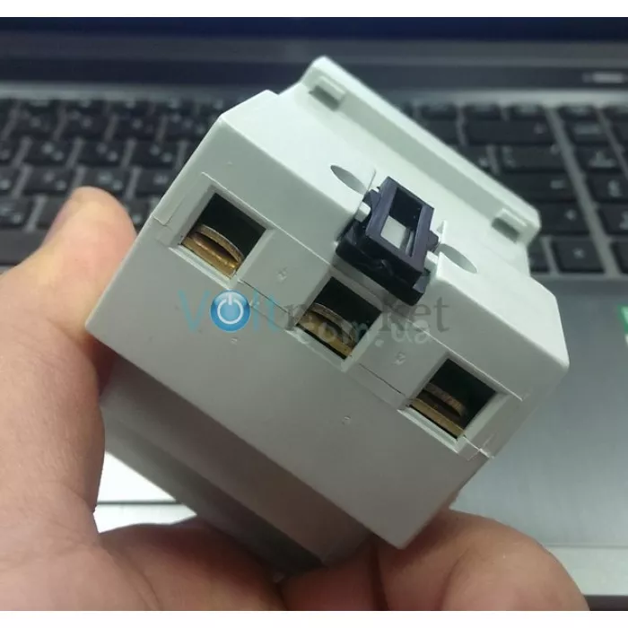 Устройство защиты сети однофазное ADECS ADC-0111-40 Устройство защиты сети однофазное ADECS ADC-0111-40