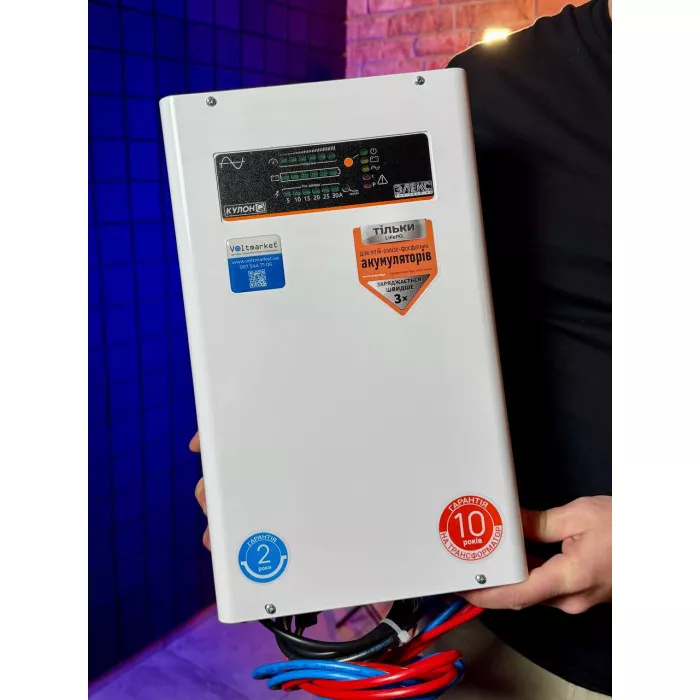 Источник бесперебойного питания Элекс Кулон Q300 V4.0 LiFeP04