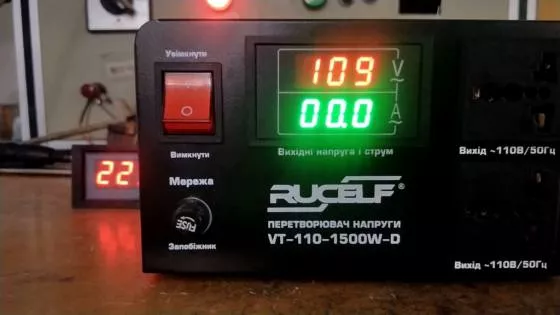 Преобразователь напряжения 220В в 110В Rucelf VT110-1000w-D
