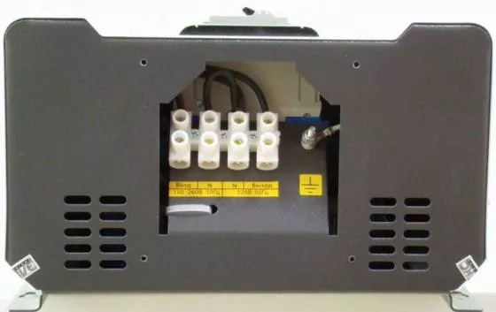Электронный стабилизатор напряжения ЭЛЕКС АМПЕР 9-1/50 V2.0