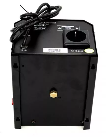Релейный стабилизатор напряжения Luxeon LDW-500 black